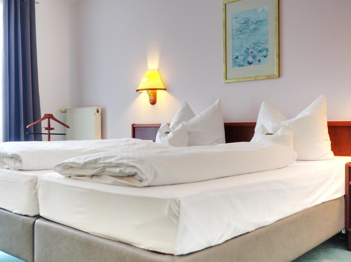 Heidehotel Lubast Ngoại thất bức ảnh