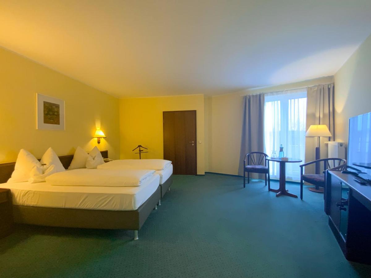 Heidehotel Lubast Ngoại thất bức ảnh